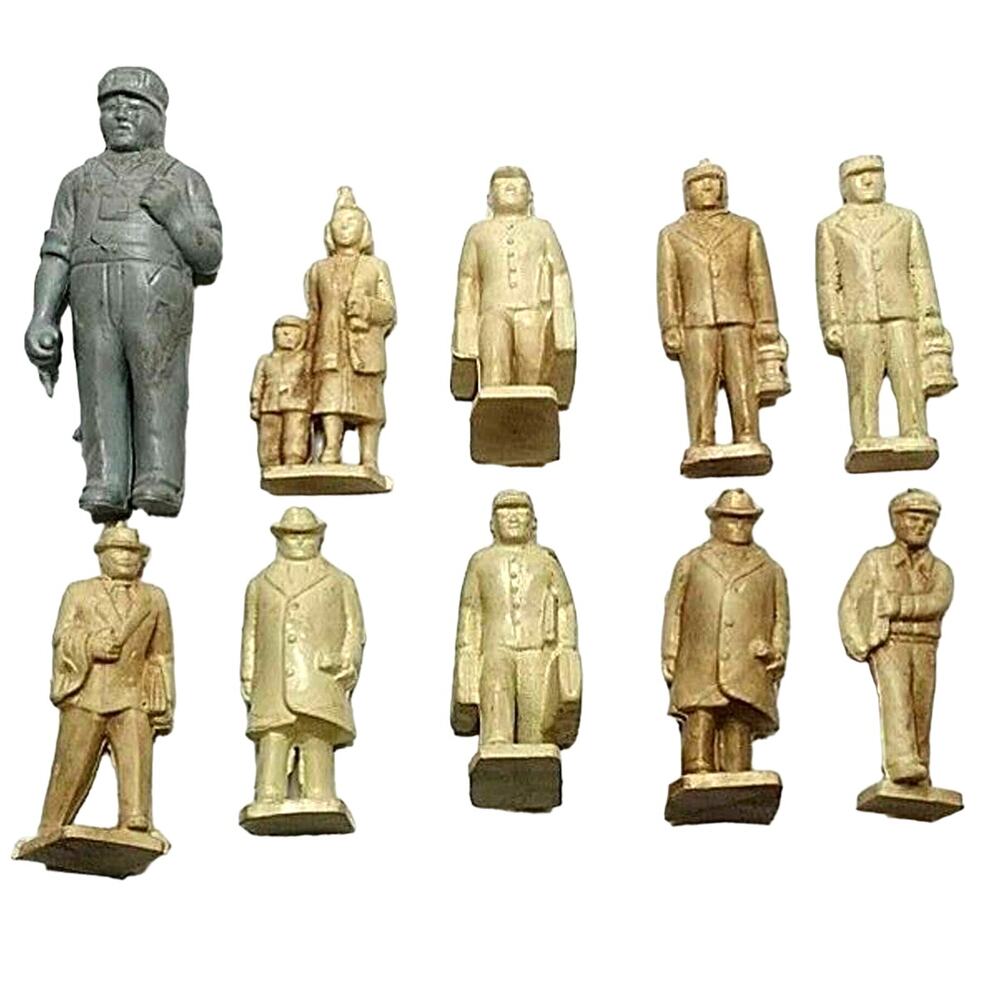 10 Marx Littletown Train Mother & Child, and Men 35mm Playset Figures 1950's
